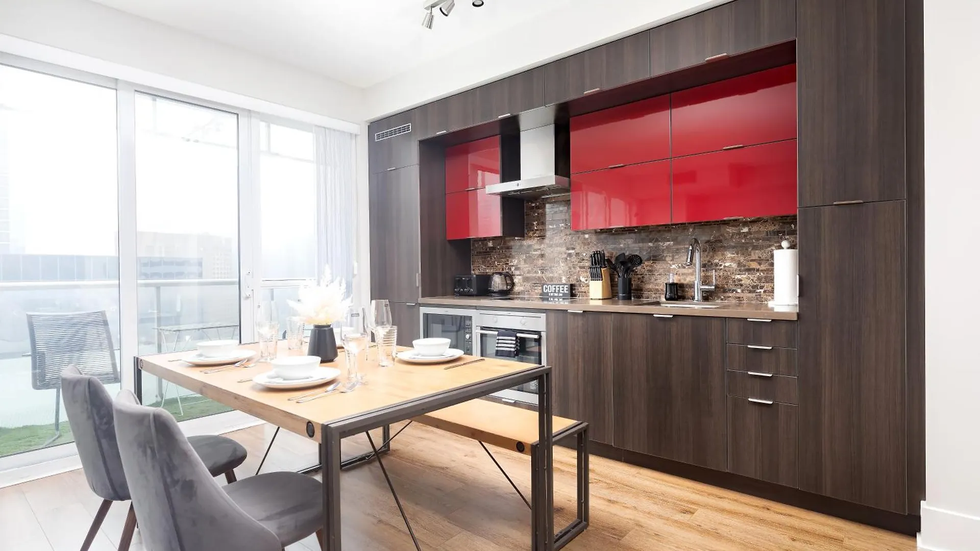 Perfect Condo Sleeps 4 Across From Cn Tower! Toronto 0*,  Kanada