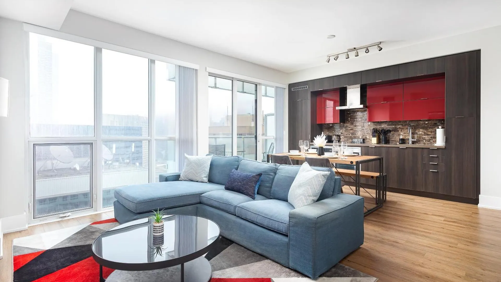 Perfect Condo Sleeps 4 Across From Cn Tower! Toronto 0*,  Kanada