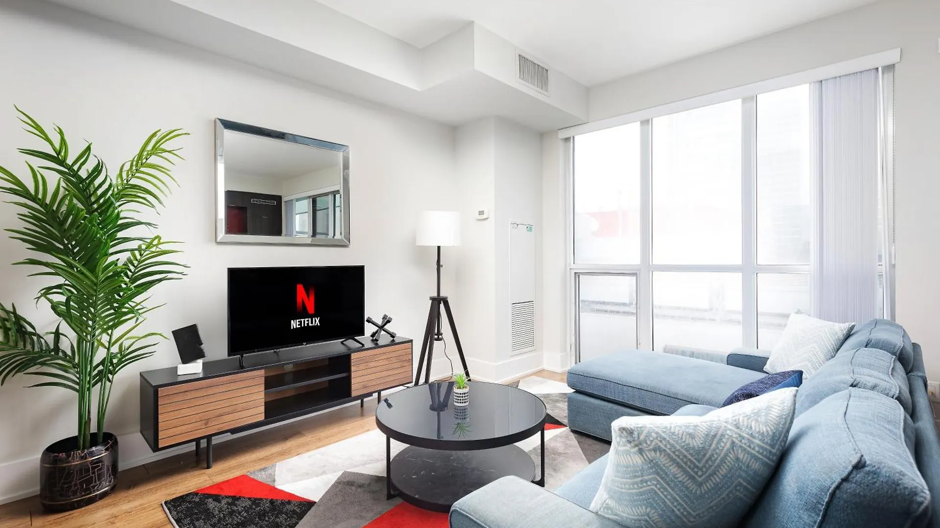 Perfect Condo Sleeps 4 Across From Cn Tower! Toronto