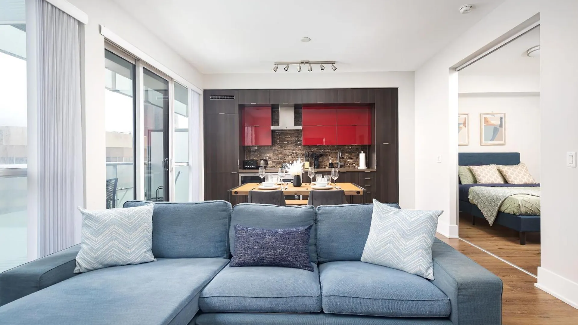 Perfect Condo Sleeps 4 Across From Cn Tower! Toronto 0*,