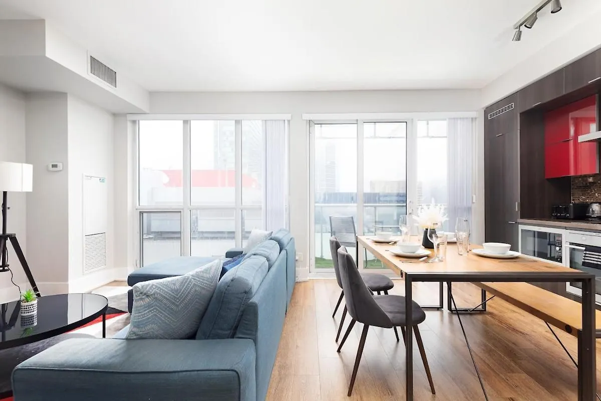 Perfect Condo Sleeps 4 Across From Cn Tower! Toronto Canada