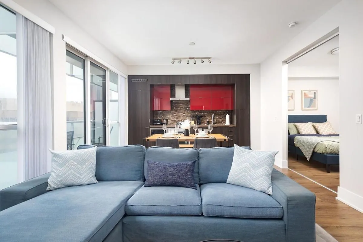 Perfect Condo Sleeps 4 Across From Cn Tower! Toronto 0*,